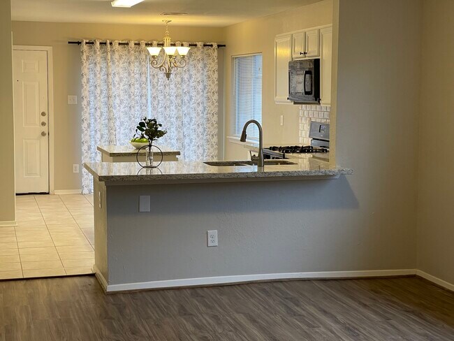 Building Photo - 1603 Nichole Woods Dr