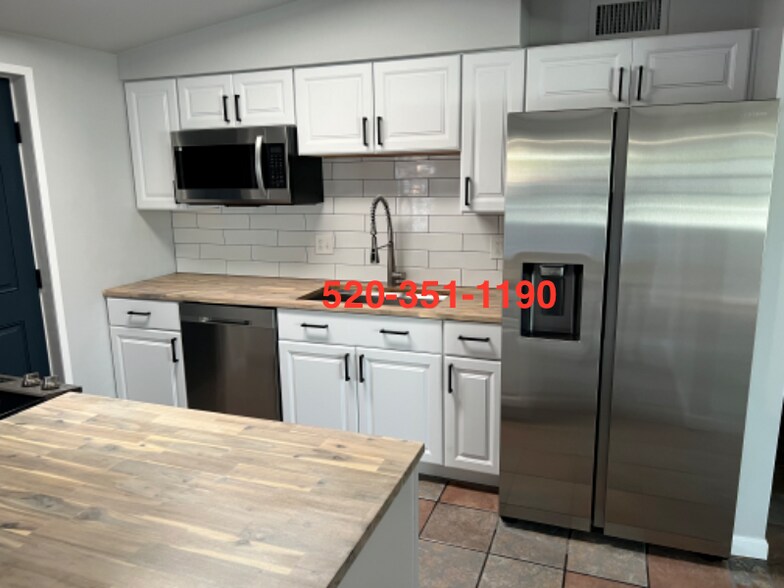 Primary Photo - 4240 N 4th Ave