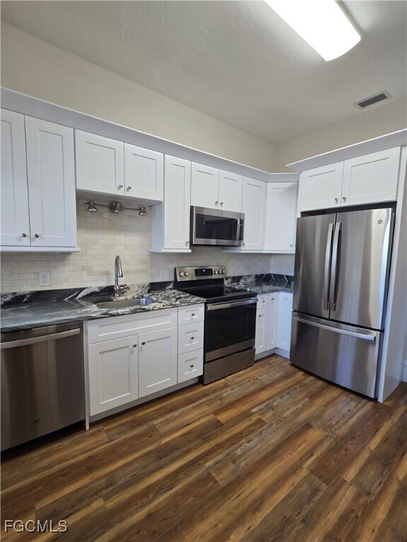 Building Photo - 2029 Clifford St