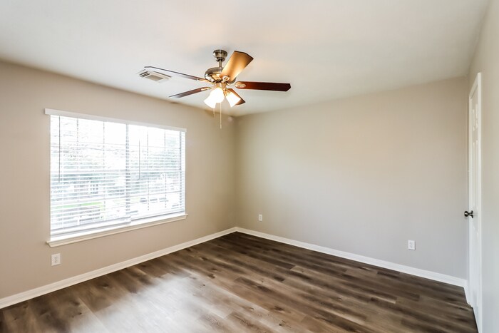 Building Photo - 3610 Cresswell Ct