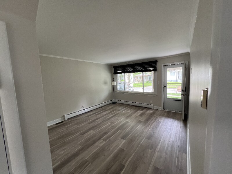 Building Photo - 23124 Grove St