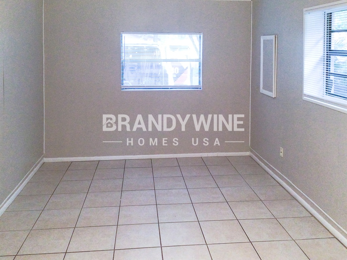 Building Photo - 2510 E Curtis St