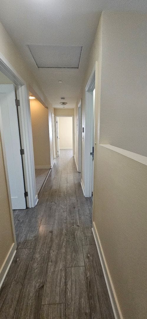 Building Photo - 85(1631)