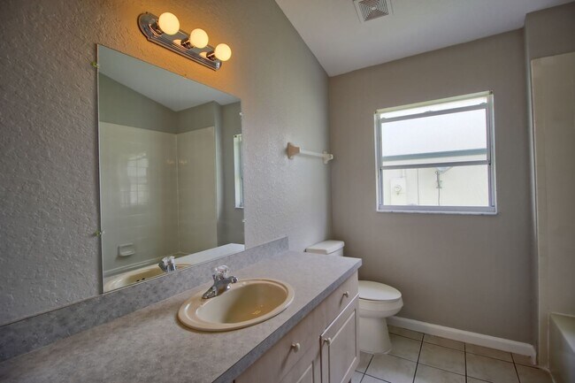 Building Photo - 2924 Conner Ln