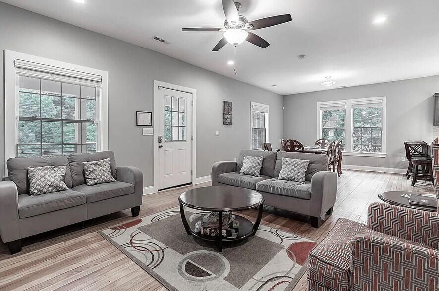 Building Photo - 1339 Hixson Pike