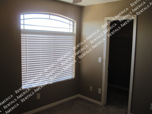 Building Photo - 12047 W Dos Rios Dr