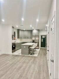 Building Photo - 15 Potomac St