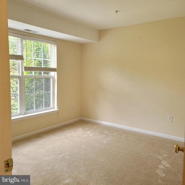 Building Photo - 9821 Bon Haven Ln