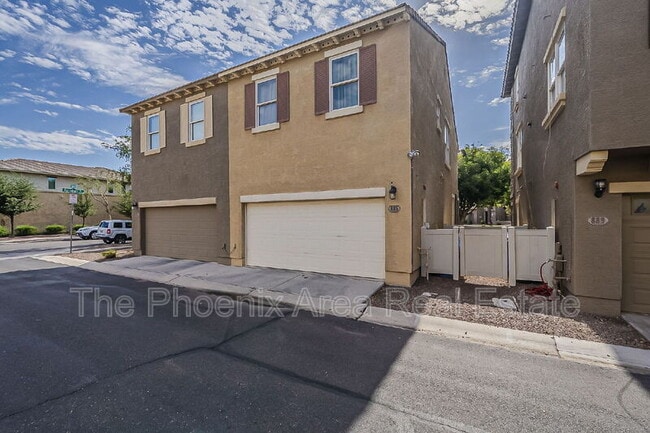 Building Photo - 885 S Osborn Ln