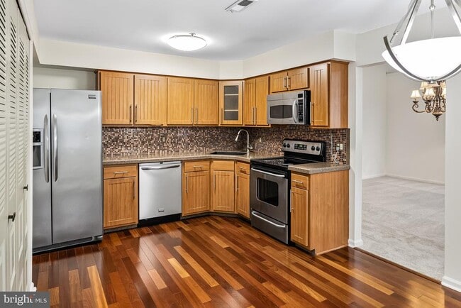 Building Photo - 1126 Chanticleer