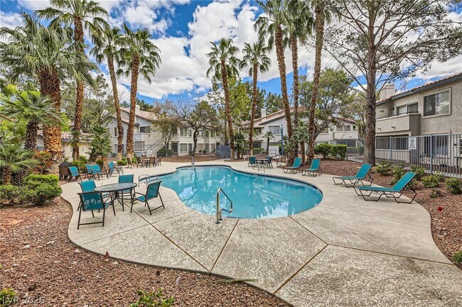 Building Photo - 3103 Key Largo Dr