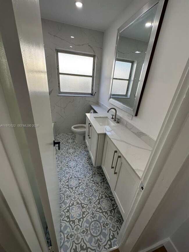 Building Photo - 34 SE 3rd Terrace