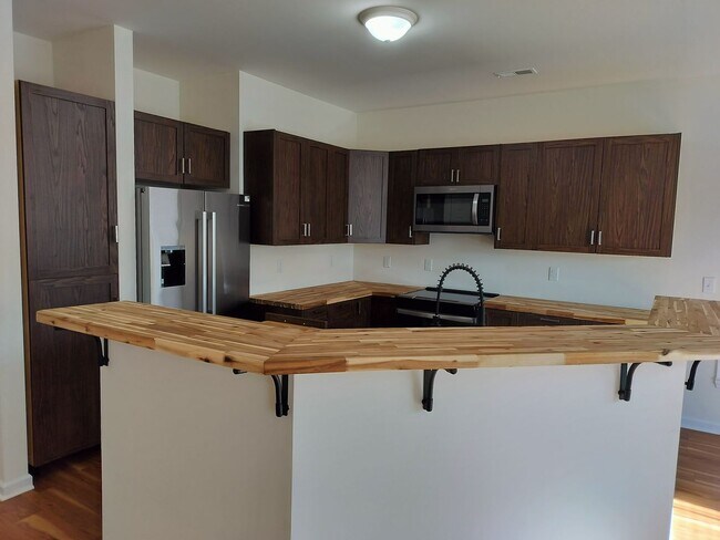 Building Photo - Lumberton Star