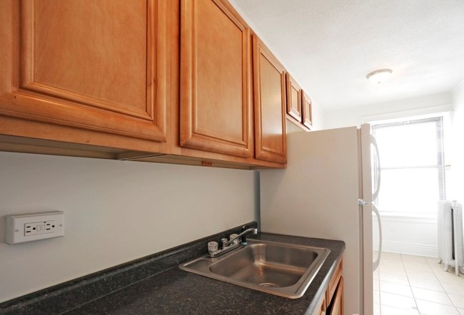 Kitchen - 741-53 E 79th St