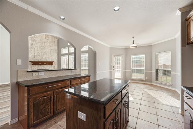 Building Photo - 213 Palomino Ct