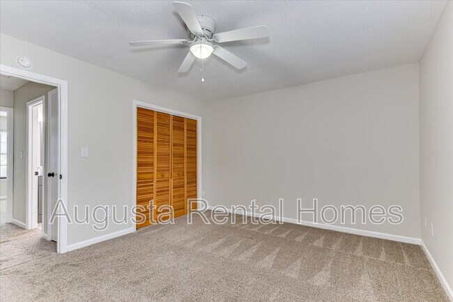 Building Photo - 208 W Buena Vista Ave