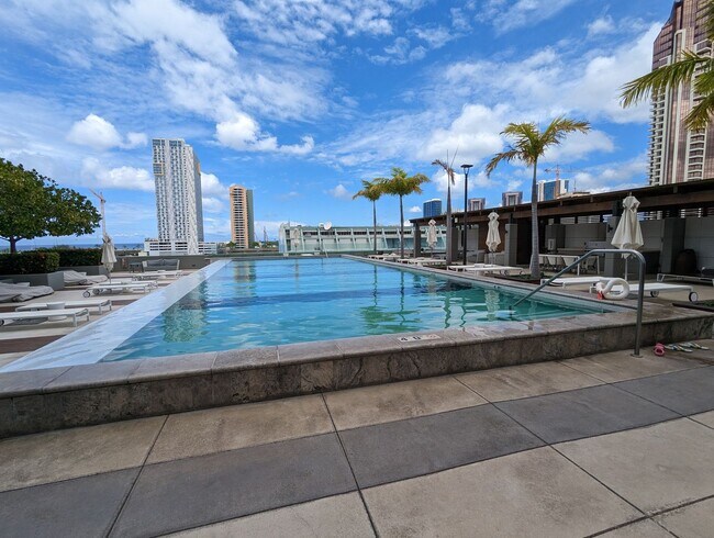 Building Photo - Sweeping Ocean Views at Symphony, 2 Bed, 2...