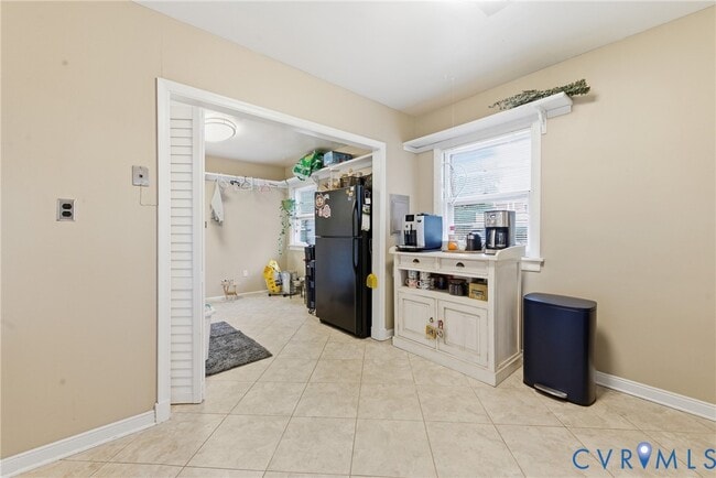 Building Photo - 4910 Monumental St