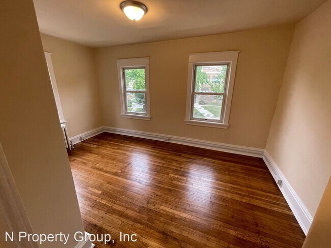 Building Photo - 3 br, 1 bath House - 143 Highland Ave