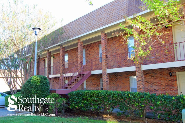 Building Photo - Hardy Manor Apartment Homes