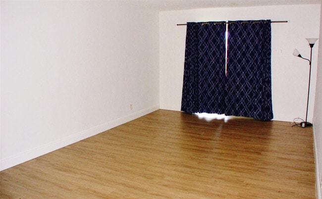 Building Photo - 4770 NW 10th Ct