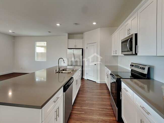 Building Photo - 9156 Liberty Cap Ct