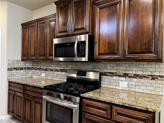 Building Photo - 803 Valor Ct
