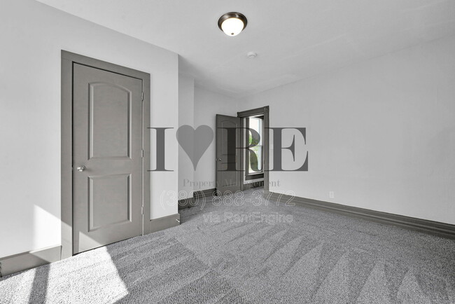Building Photo - 76 Rodgers Ave