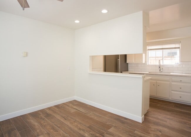 Building Photo - 603 Begonia Ave