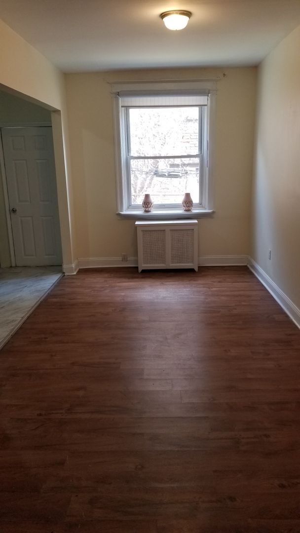 Building Photo - Enclosed Porch Row - West Philadelphia