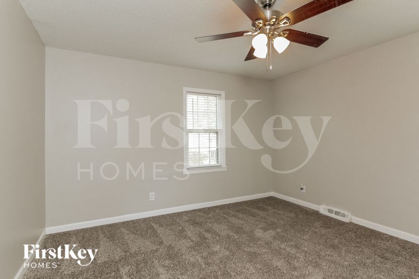 Building Photo - 6814 Elm Forest Dr