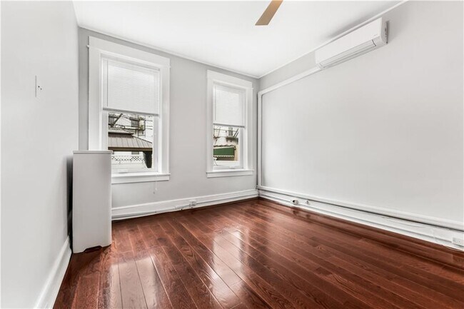 Building Photo - 536 81st St