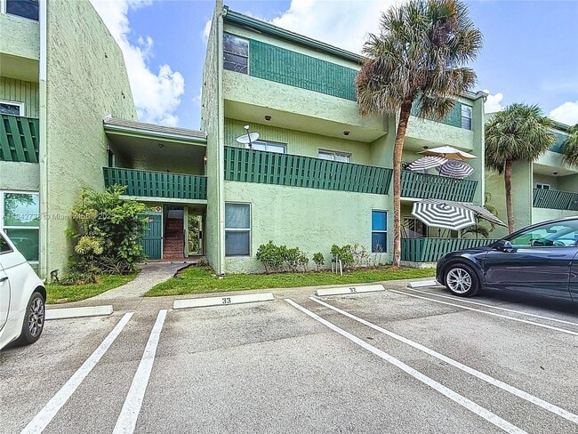 Primary Photo - 8911 NW 28th Dr