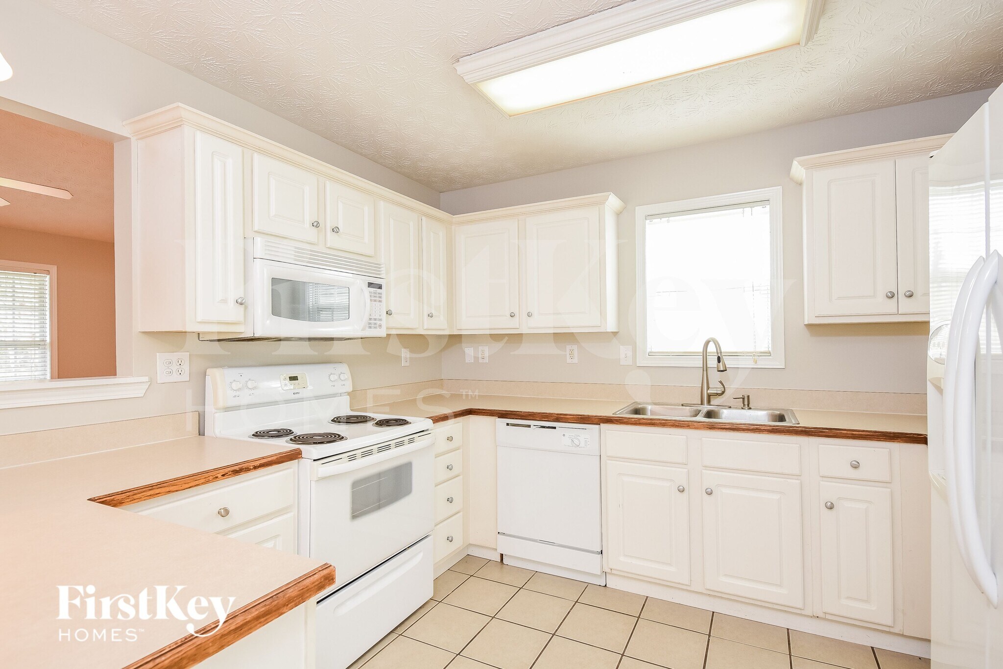 Building Photo - 12 Triangle Ln