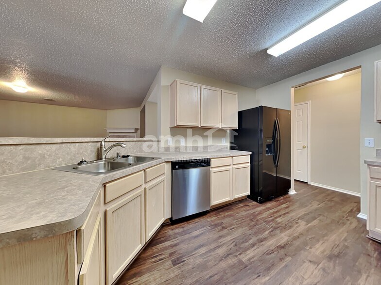 Building Photo - 3415 Bryce Cyn