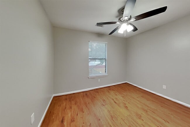 Building Photo - 3723 Hidden Brook Ln