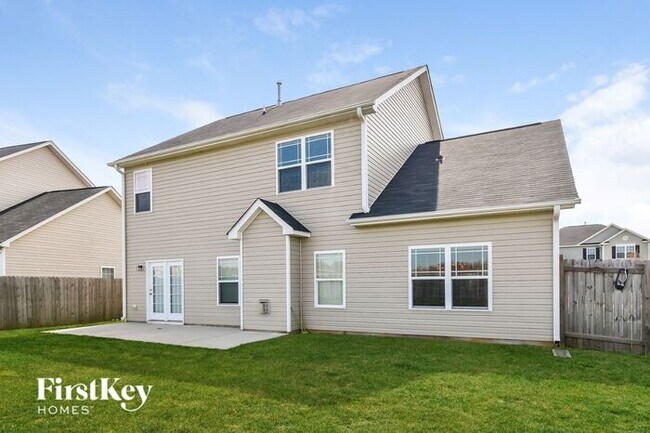 Building Photo - 743 Breeders Cup Dr