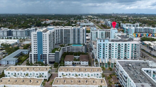 Building Photo - 140 S Dixie Hwy