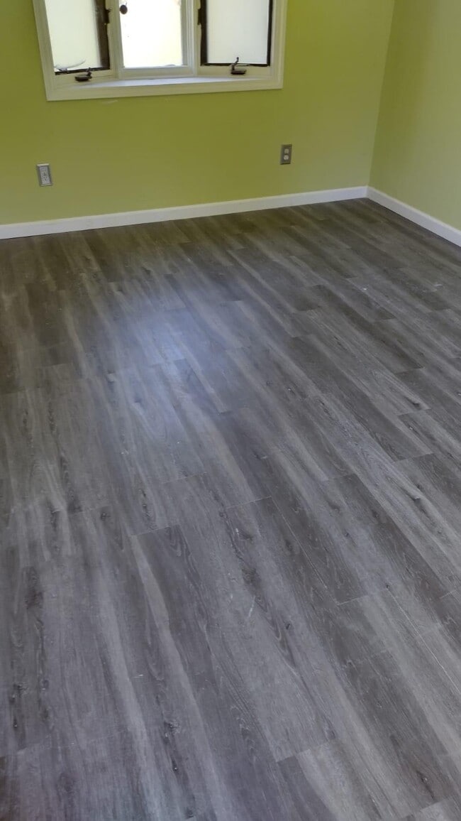 Building Photo - 204 South St