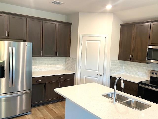 Building Photo - 1902 Canyon Ln