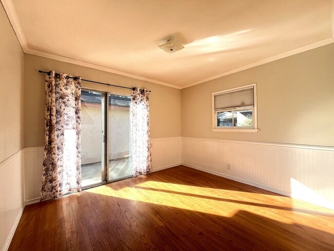 Building Photo - GREAT NEIGHBORHOOD ON A QUIET CUL-DE-SAC 4+2 LARGE BACKYARD