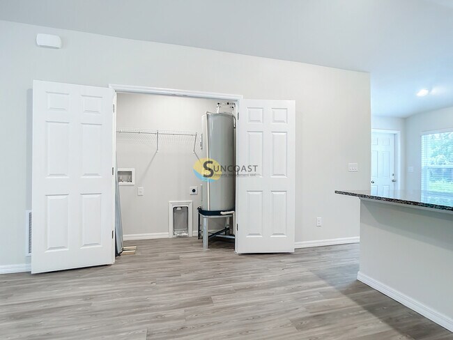 Building Photo - 10109 Tramore Ave