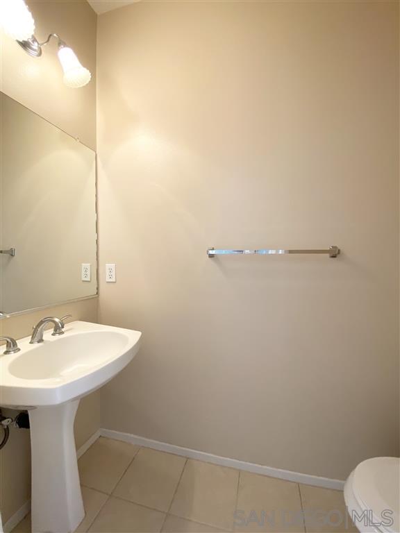 Building Photo - 11577 Compass Point Dr N