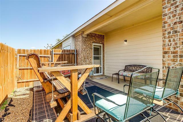 Building Photo - 909 Hunter Ln