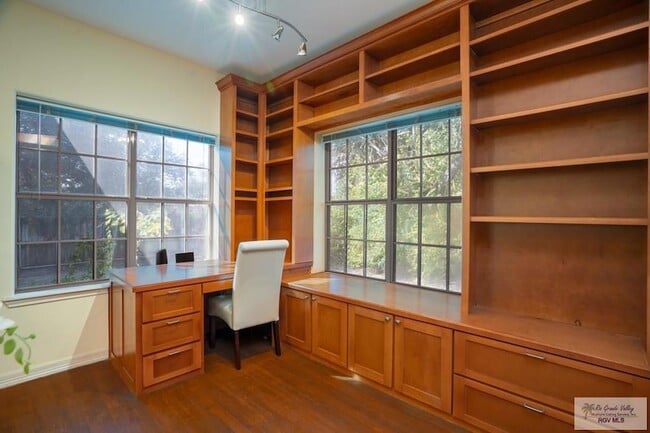 Building Photo - 3495 Boca Chica Blvd