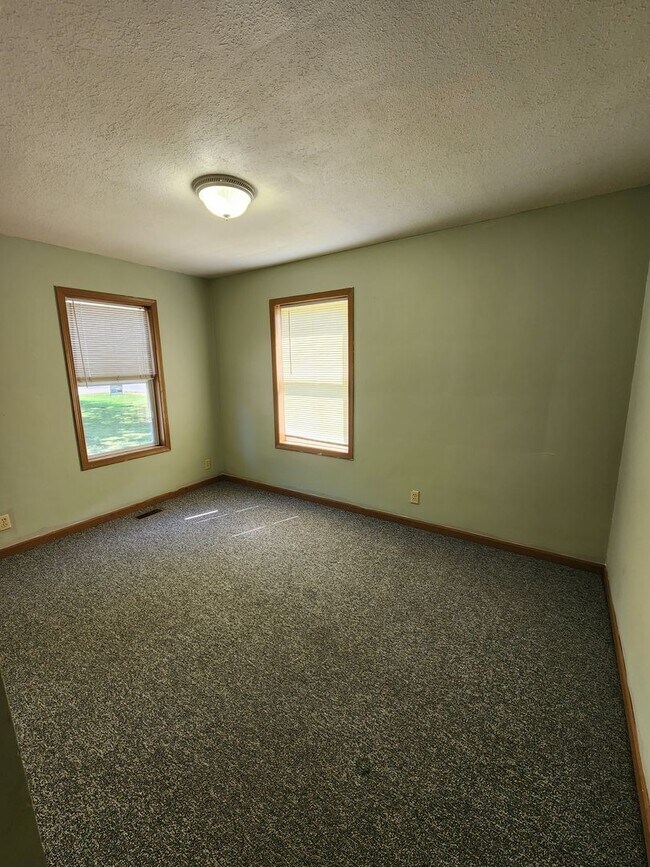 Building Photo - 1718 12th St