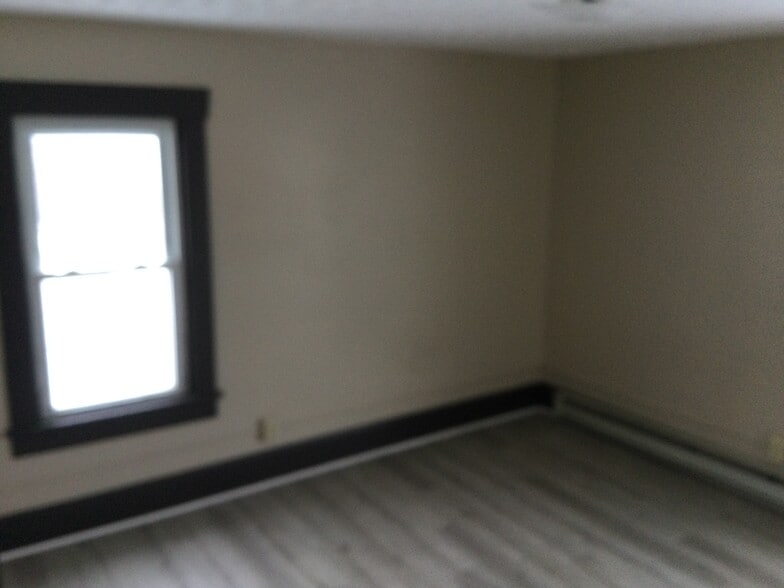 Building Photo - 63 Jones Ave