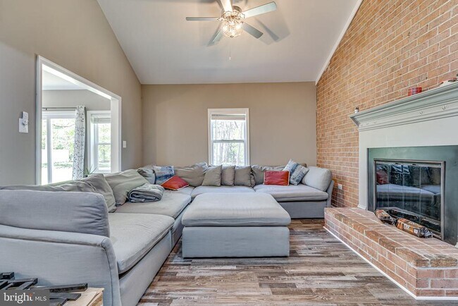 Building Photo - 11315 Demmy Way