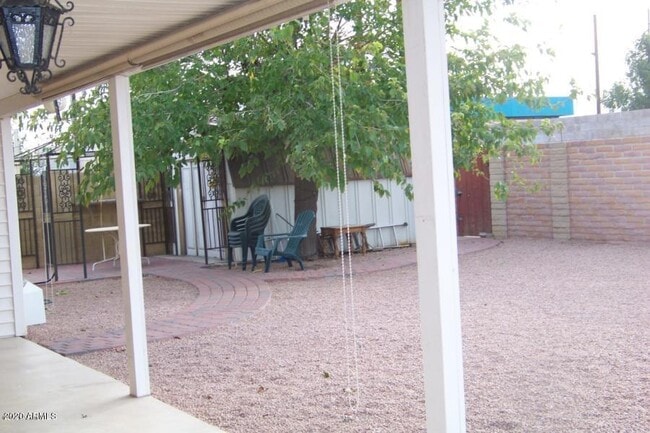 Building Photo - 2316 N 72nd Pl