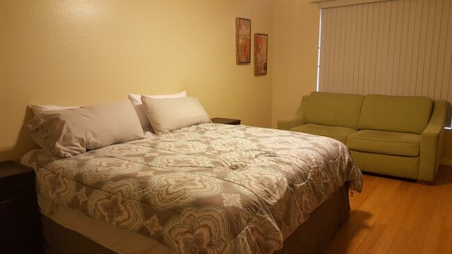 Building Photo - Luxurious 2-Bed/2-Bath Condo in Quiet Gated Community - Coming Soon!